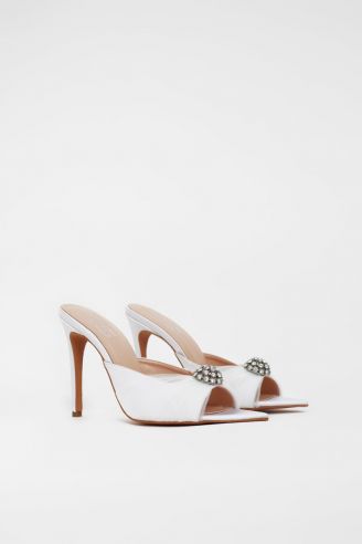 Mule White 