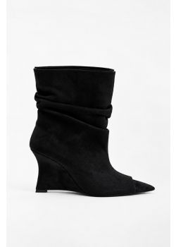 Μαύρο μποτάκι σουέτ με σούρες peep-toe και πλατφόρμα τακούνι