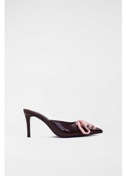 Mule Καφέ 